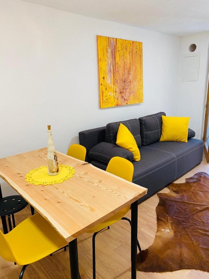 Apartma Lupis Lägenhet Podvolovljek Exteriör bild