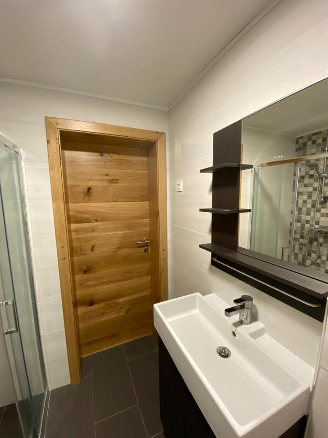 Apartma Lupis Lägenhet Podvolovljek Exteriör bild