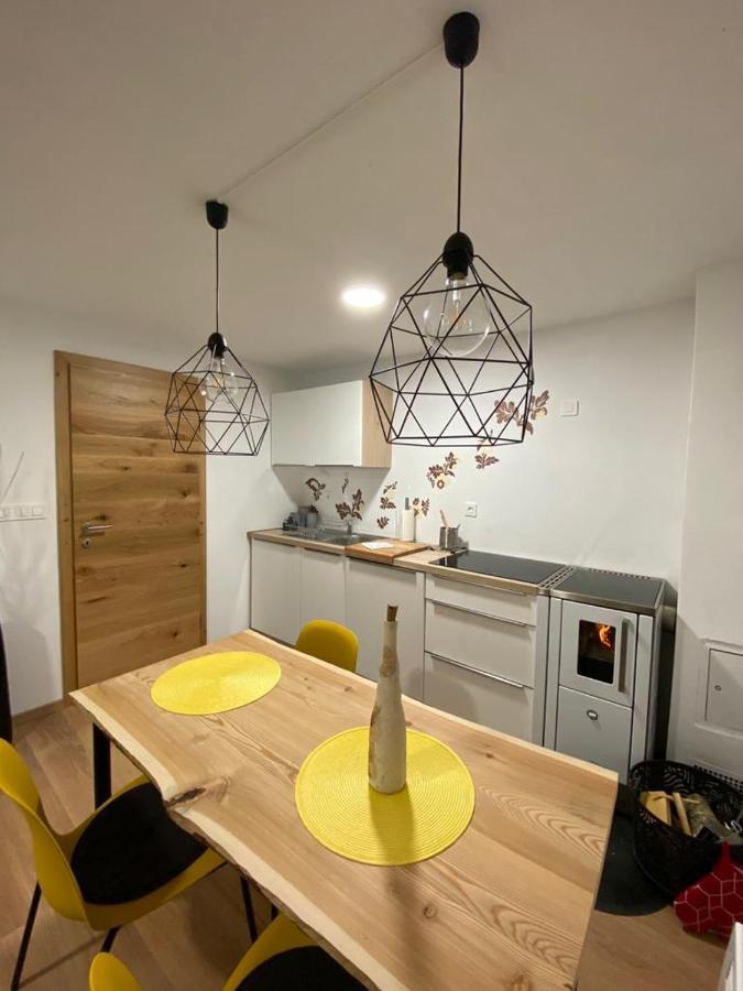 Apartma Lupis Lägenhet Podvolovljek Exteriör bild